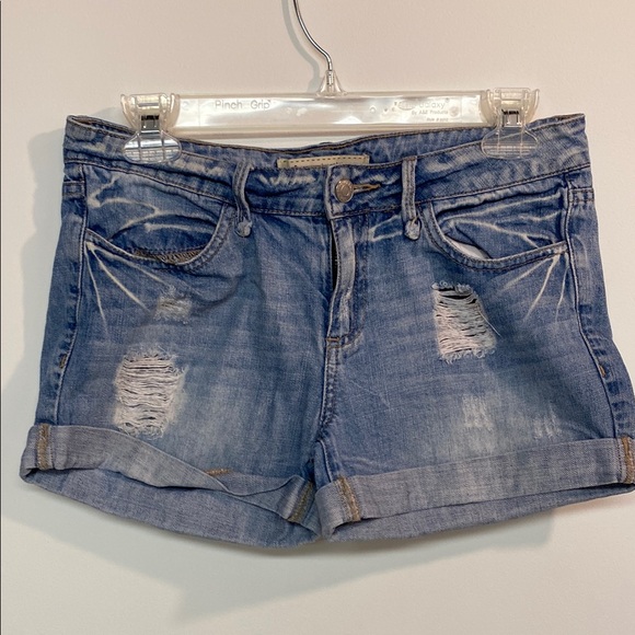 Forever 21 Pants - Forever 21 brand Womens Distressed Denim Shorts size: 26